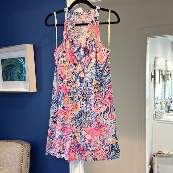 Lilly Pulitzer Dresses & Skirts - NWOT Lilly Pulitzer So Sofishticated Flounce Neckline Shay dress S